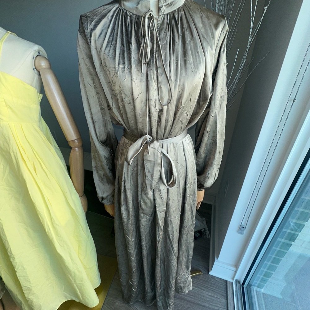 Elegant Long Sleeve Metallic Dress